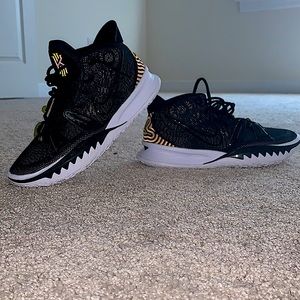 Size 8.5 Men’s Kyrie Irving Nike Basketball Shoes